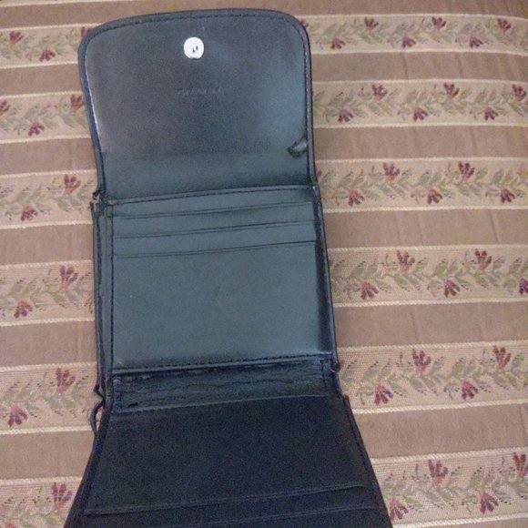 Coach Women's Black Leather Signature C Monogram Design Wallet - Picture 3 of 3